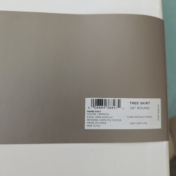 UGG Christmas Tree Skirt - Picture 3 of 3